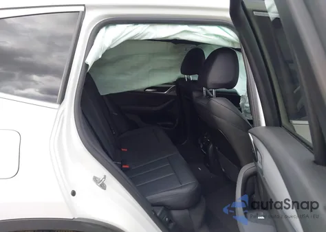 2021 BMW X3 xDrive30I z USA, uszkodzony, nr VIN 5UXTY5C02M9H94209